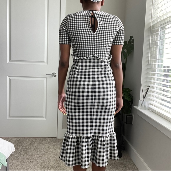 ASOS DESIGN Black White Midi Dress with Peplum Hem Contrast Check Print Size 2 - Picture 6 of 7